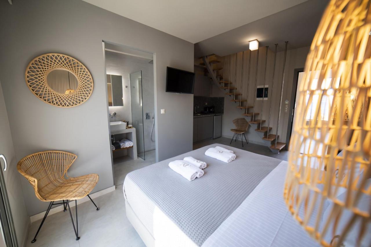 Theros Suites Dhiminio Exterior foto