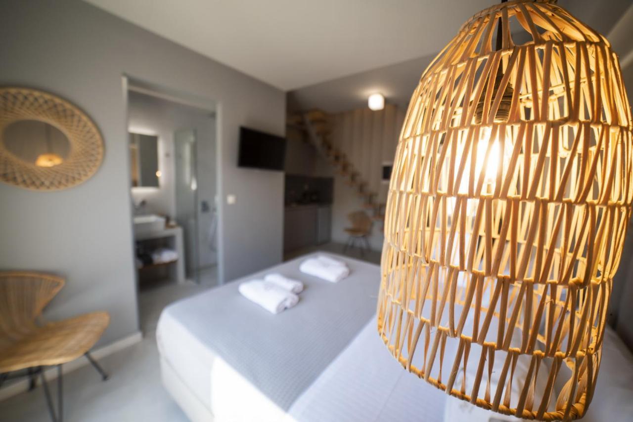 Theros Suites Dhiminio Exterior foto